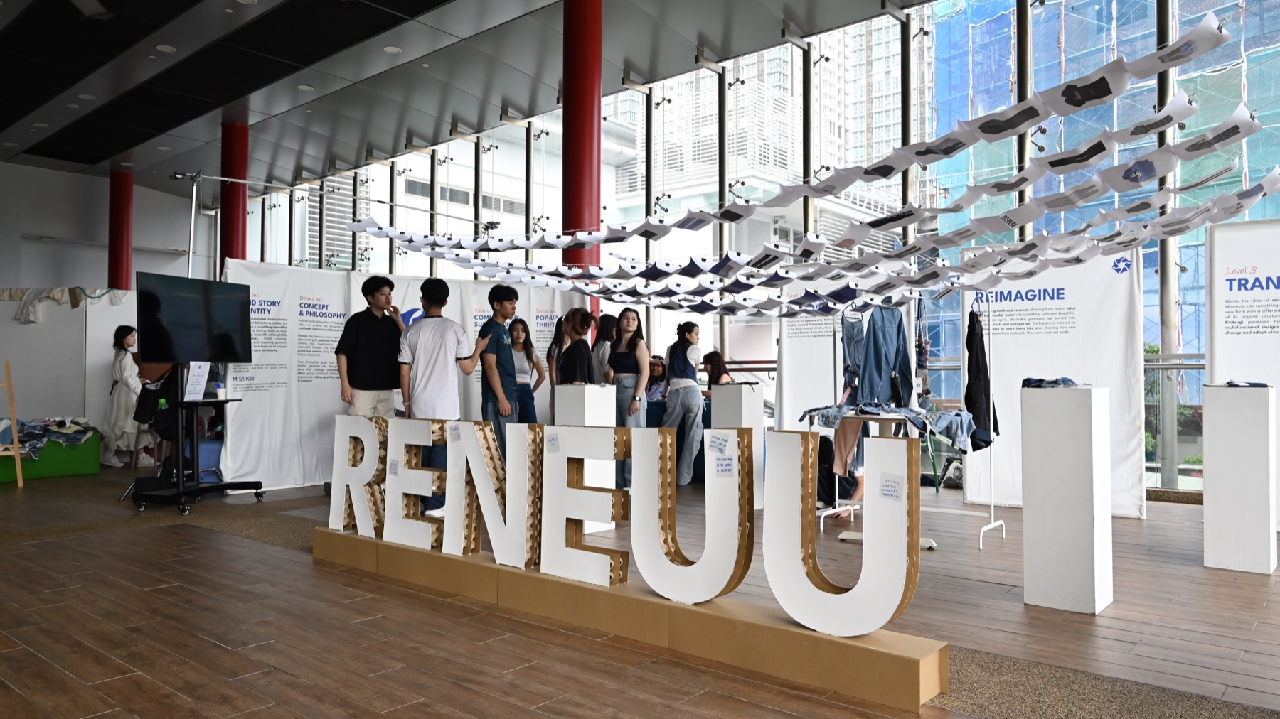 Completed RENEUU pop-up thrift store